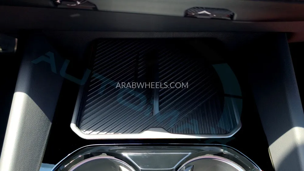 بي ام دبليو الفئة الخامسة 2025 for Sale in وادي الدواسر Image-23