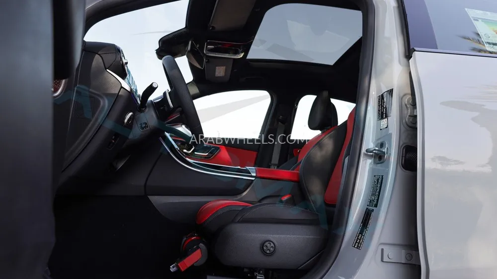 مرسيديس بنز GLC كلاس 2025 for Sale in وادي الدواسر Image-7