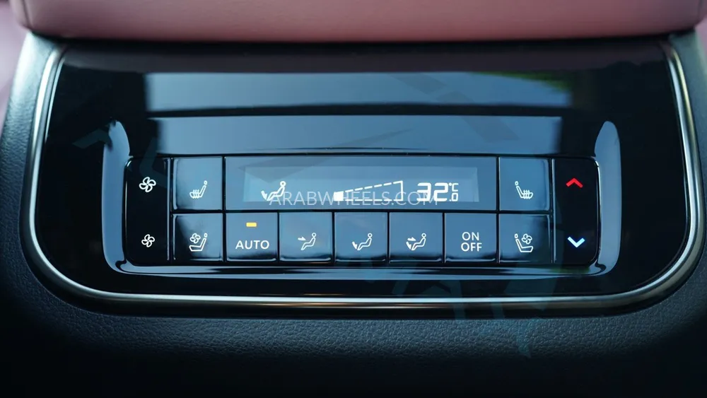 إنفينيتي QX80 2025 for Sale in وادي الدواسر Image-28