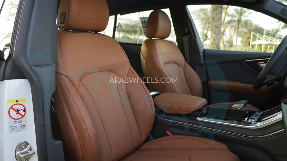 أودي Q8 2025 for Sale in وادي الدواسر Image-26