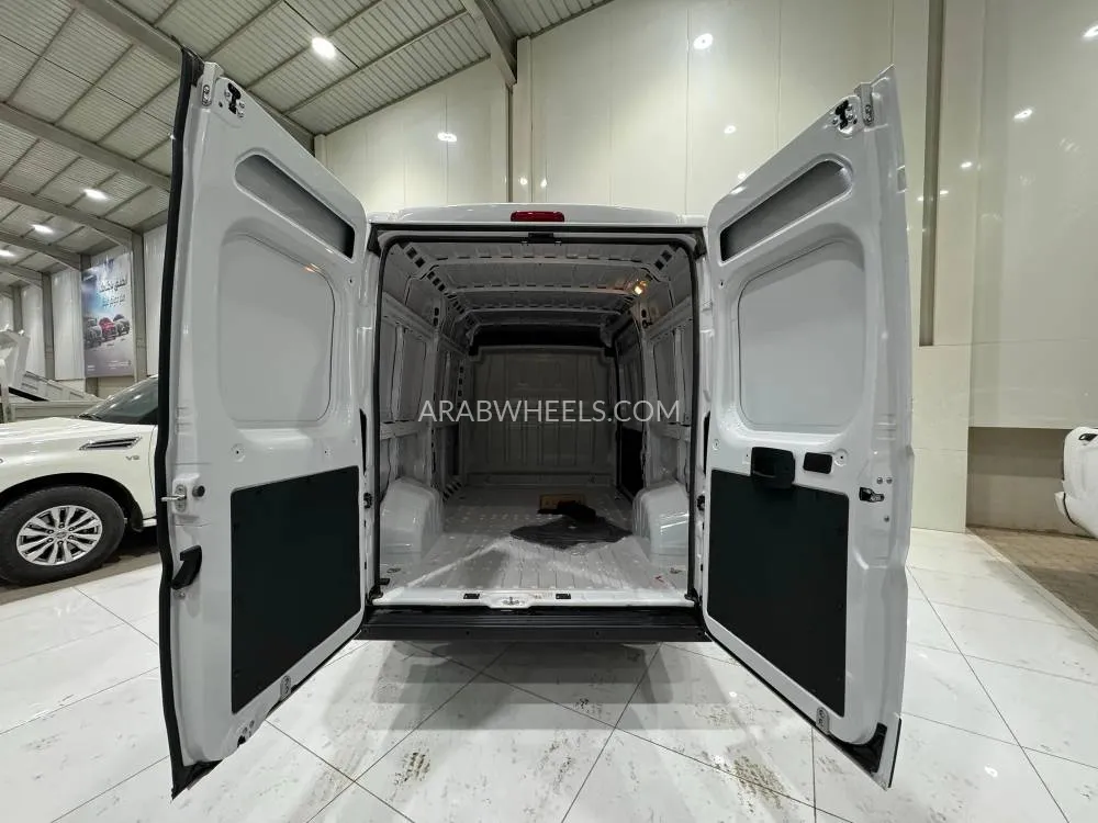 بيجو بوكسر 2024 for Sale in الرياض Image-14