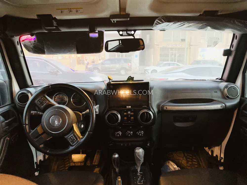 جيب رانجلر 2016 for Sale in الرياض Image-3