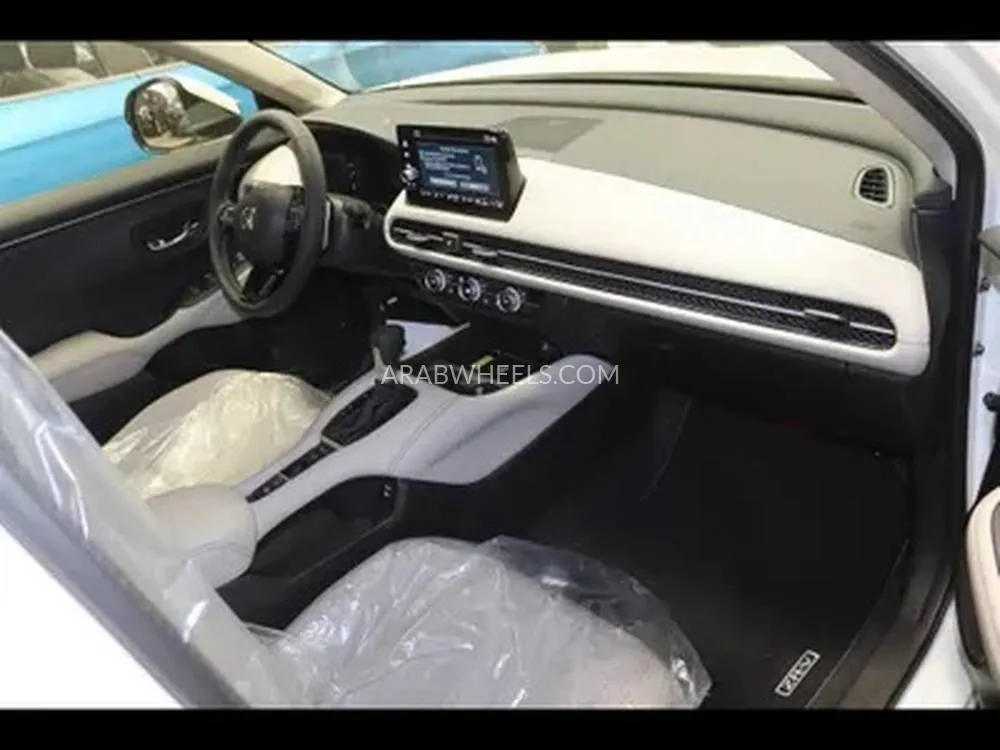 هوندا ZR-V 2024 for Sale in الدمام Image-8
