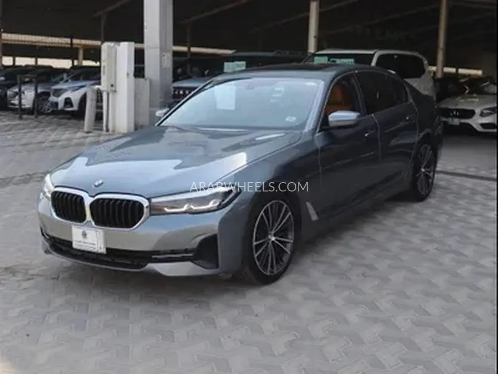 بي ام دبليو الفئة الخامسة 2022 for Sale in الدمام Image-3