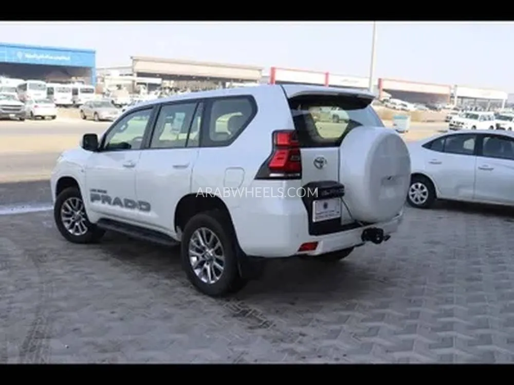 تويوتا لاند كروزر برادو 2021 for Sale in الدمام Image-12