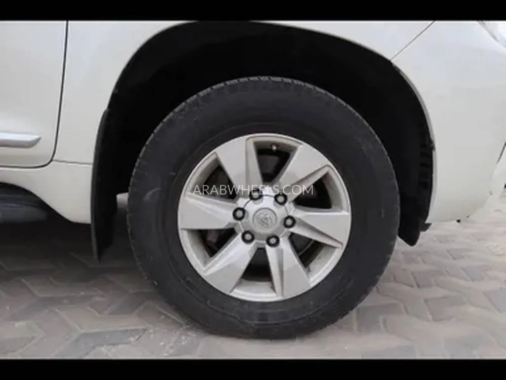 تويوتا لاند كروزر برادو 2019 for Sale in الدمام Image-10