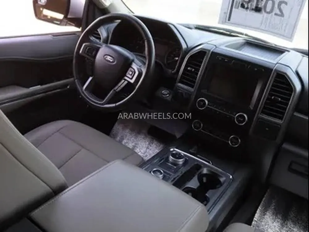 فورد إكسبيديشن 2019 for Sale in الدمام Image-8