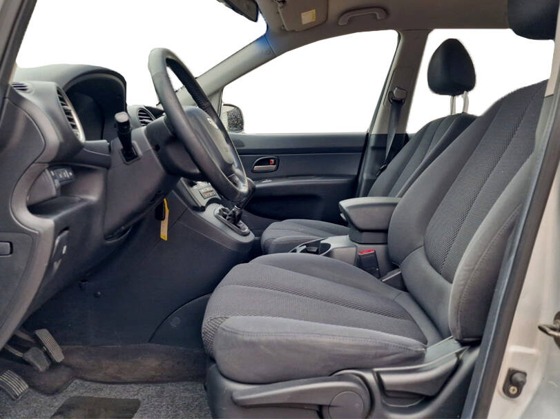 كيا كارينز الجيل الثاني (الأمم المتحدة) Interior 