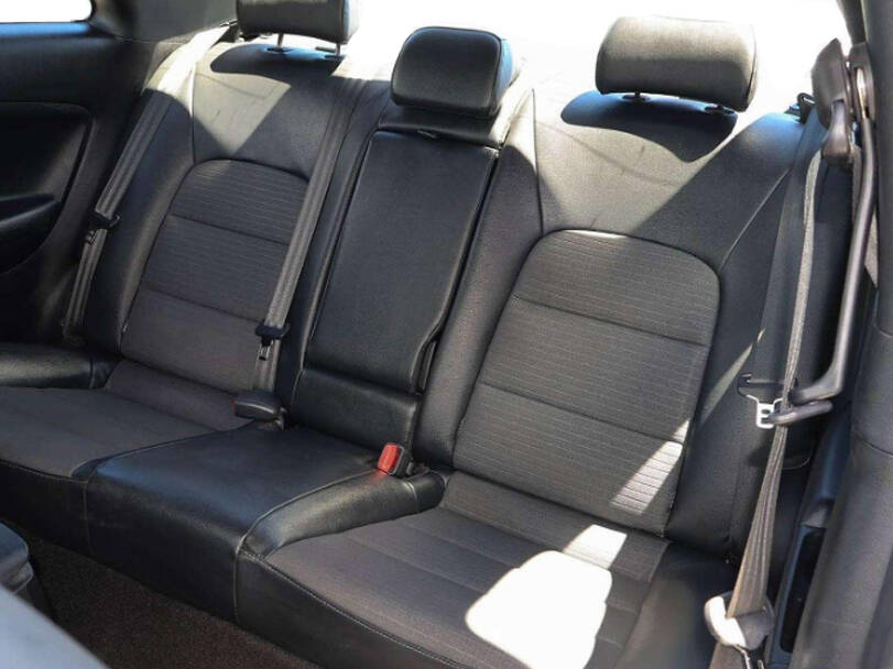 كيا سيراتو كوب الجيل الأول Interior 