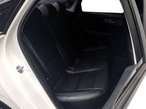 كيا سيراتو كوبيه الداخلية 