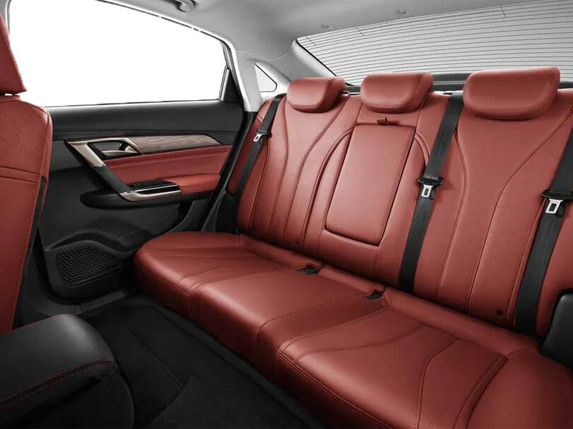 BAIC D50 1st Generation Interior 