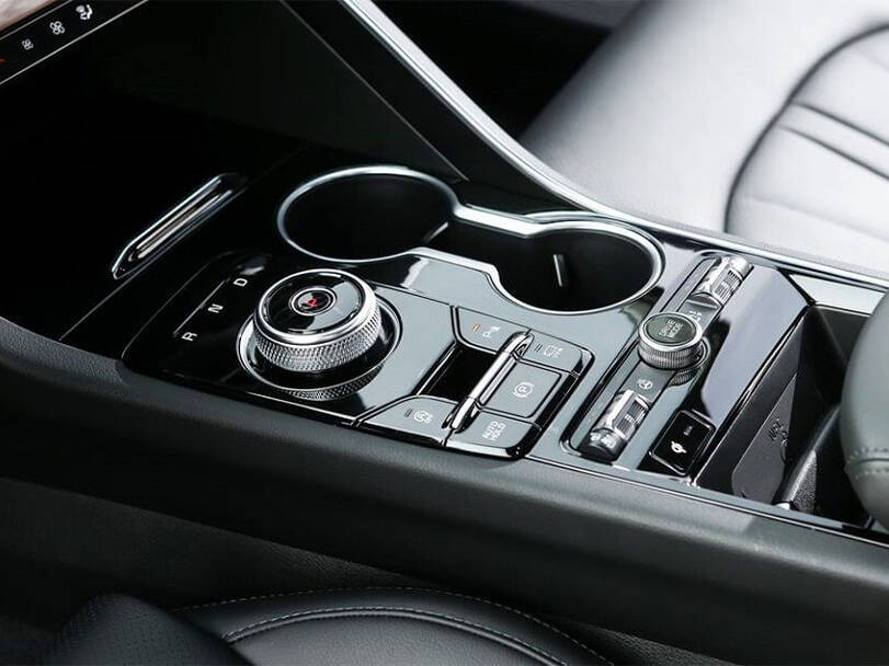 كيا كي ٥ Interior 