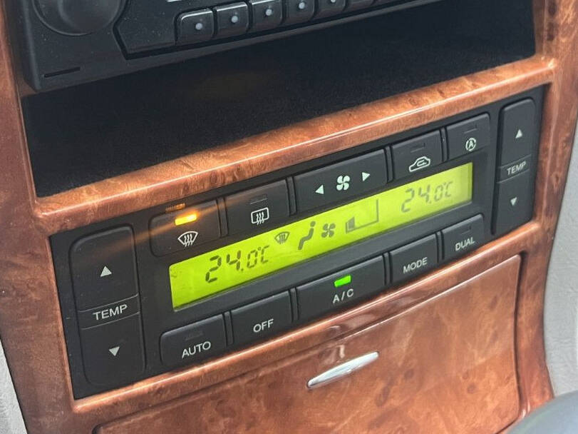 كيا أوبيروس Interior 