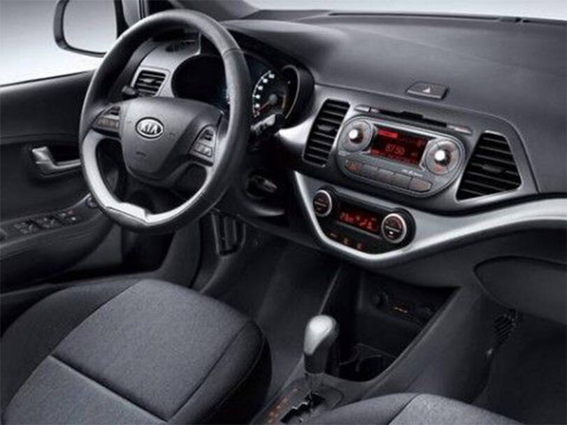 كيا بيكانتو Interior 