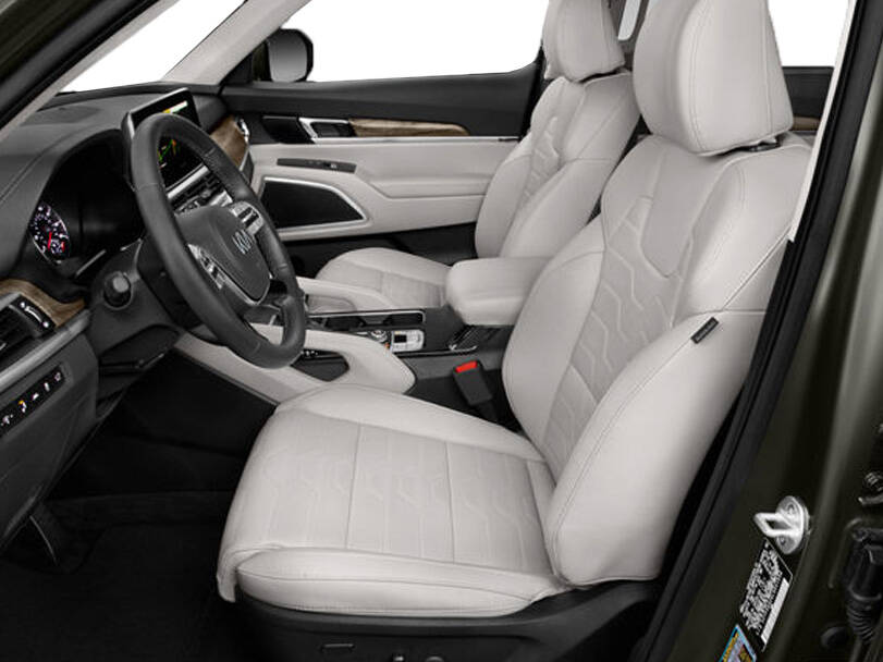 كيا تيلورايد Interior 