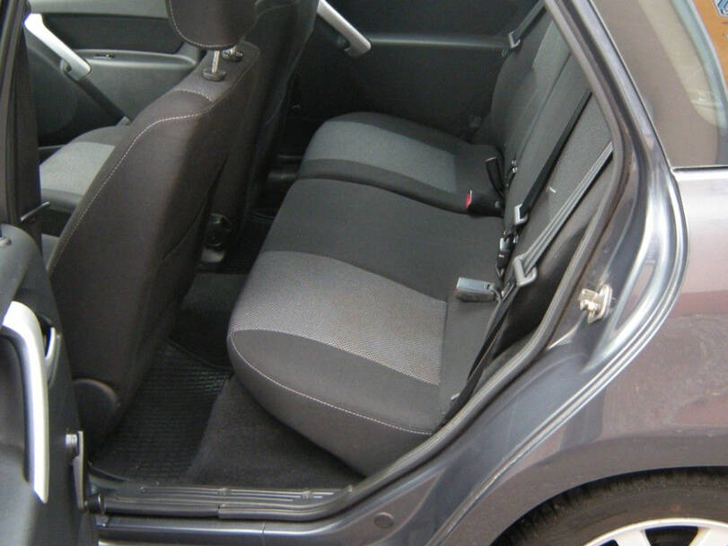 لادا جرانتا Interior 