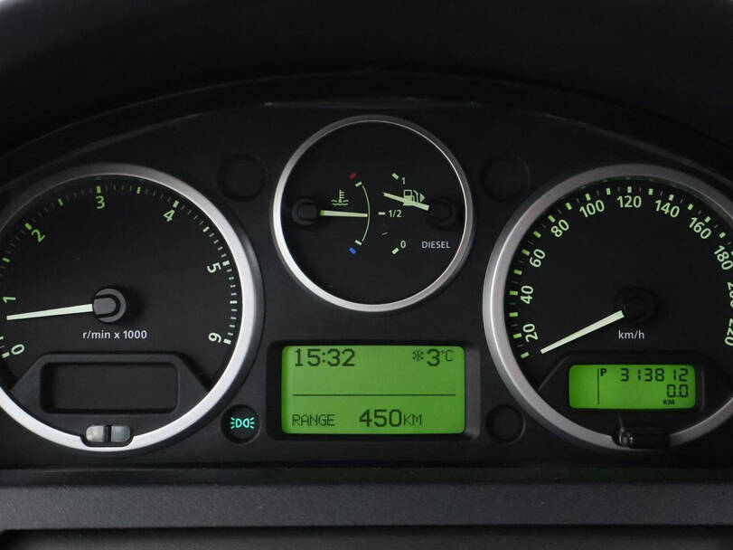 Land Rover Range Rover Sport 1st (L320) Generation Interior 