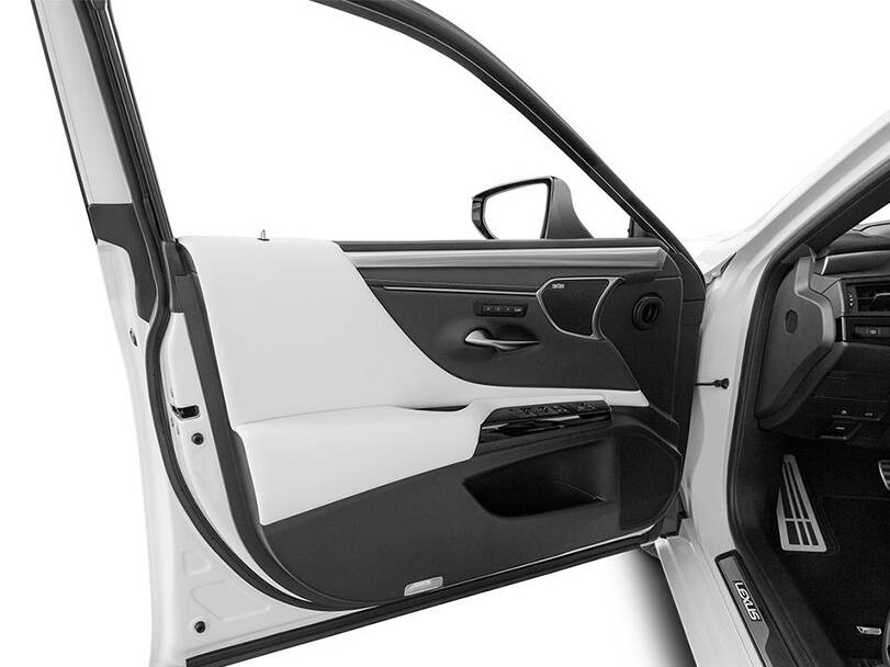 Lexus ES Interior 
