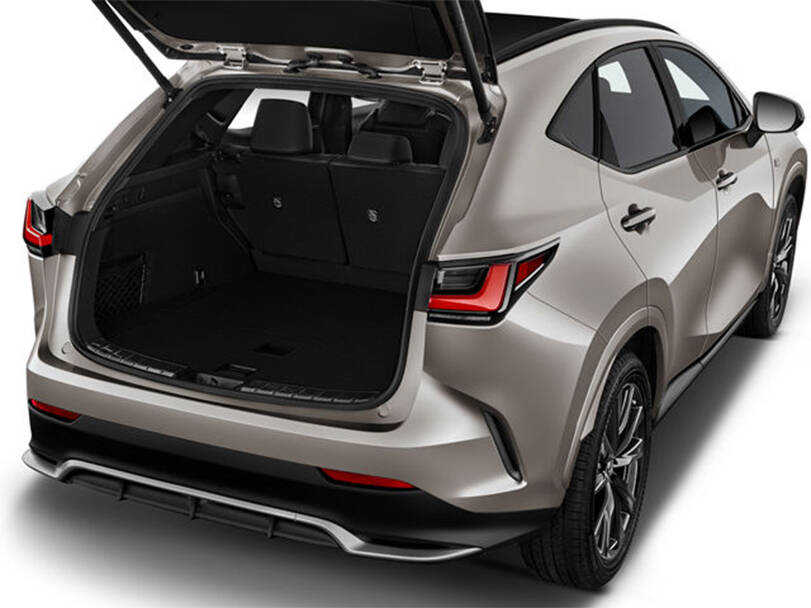 لكزس إن إكس 2025 Interior 