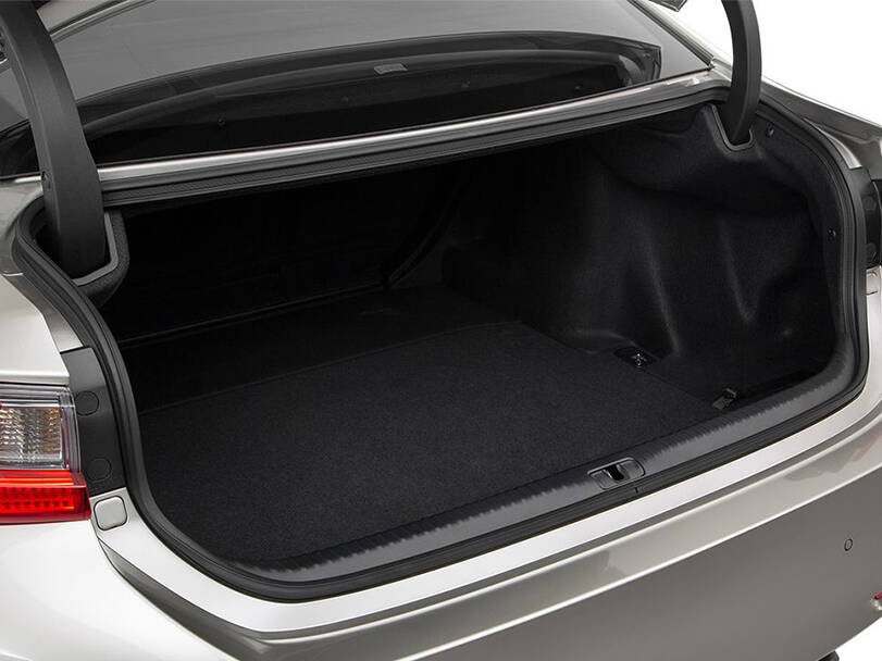 Lexus RC Interior 