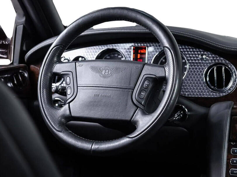 بنتلي أرناج Interior 