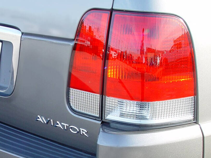 Lincoln Aviator 1st (UN152) Generation Exterior 