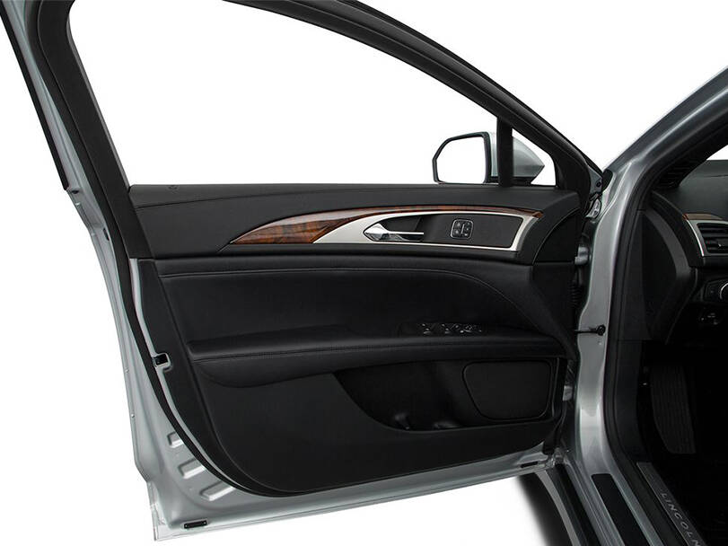 لينكولن إم كيه زد Interior 