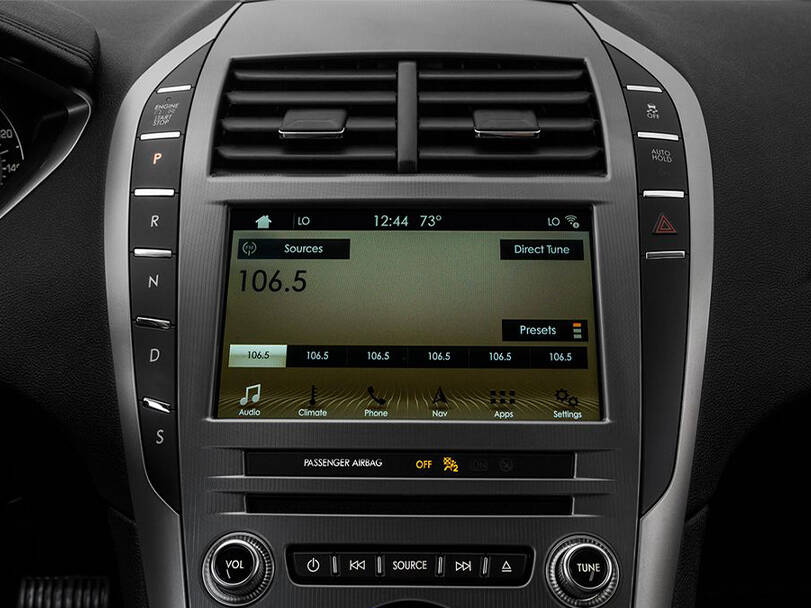 لينكولن إم كيه زد Interior 
