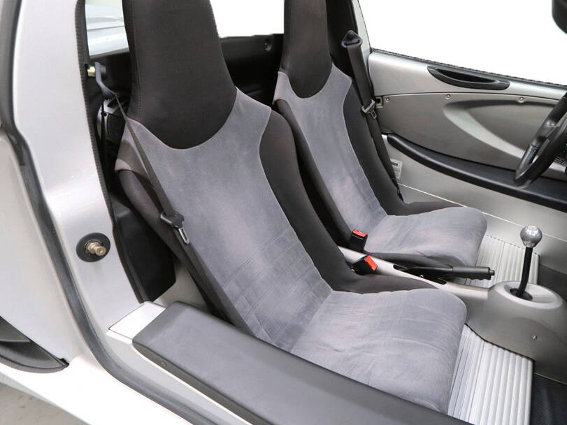 Lotus Elise 2nd Generation Interior 