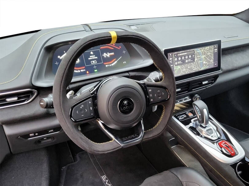 Lotus Emira 2025 Interior 