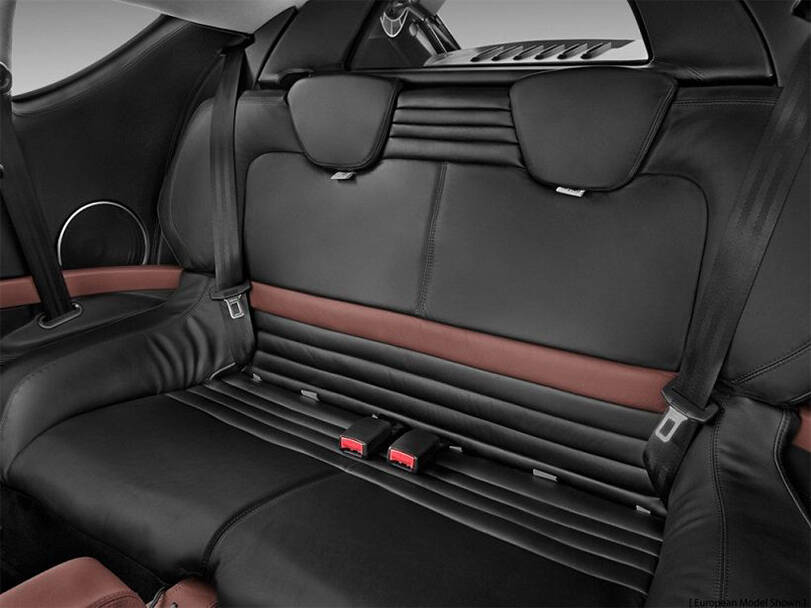 لوتس إفورا Interior 