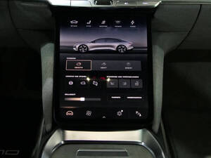 Lucid Air Interior 