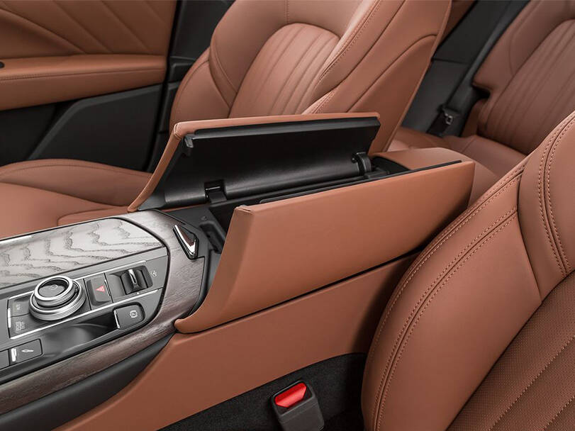 مازيراتي ليڤانتي Interior 