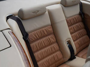 بنتلي كونتيننتال الداخلية 