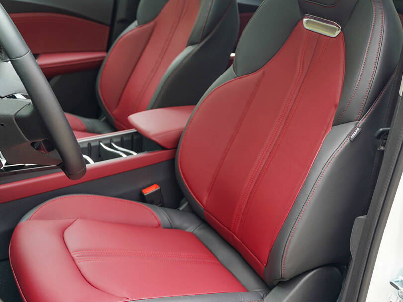 ماكسوس تي ٩٠ Interior 