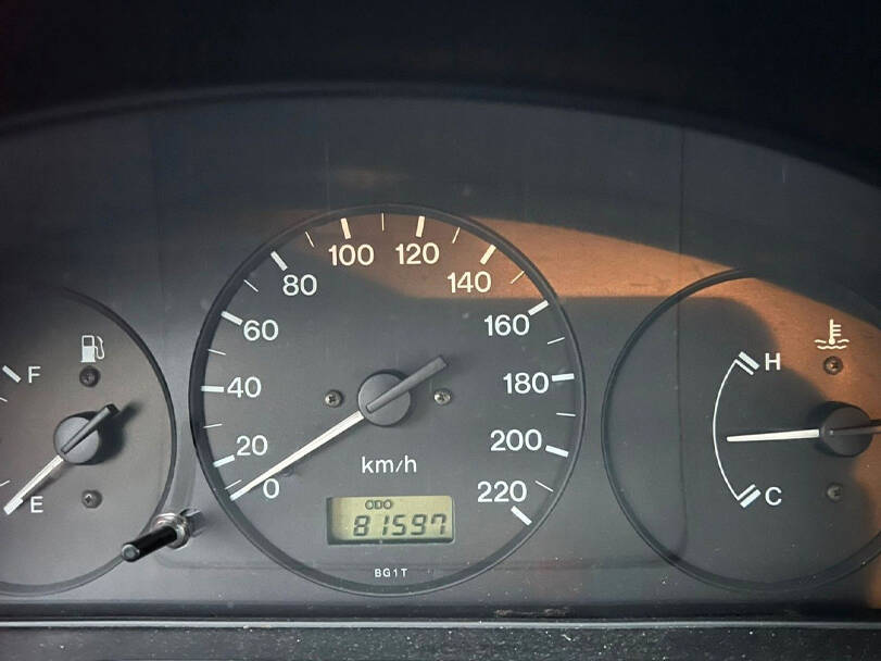 Mazda 323 7th Generation Interior 