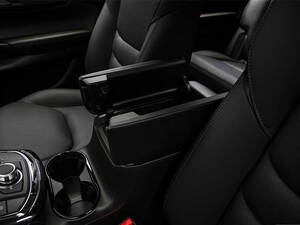 مازدا سي إكس ٩ الداخلية 