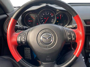 مازدا آر إكس ٨ الداخلية 