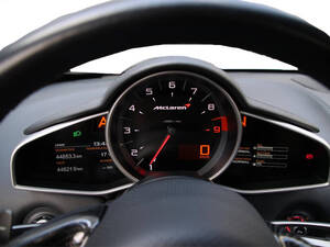 McLaren 12C Interior 