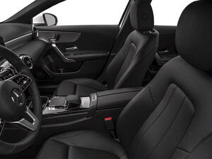 مرسيديس بنز A كلاس الداخلية 