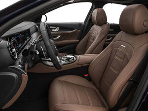 مرسيديس بنز E كلاس الداخلية 