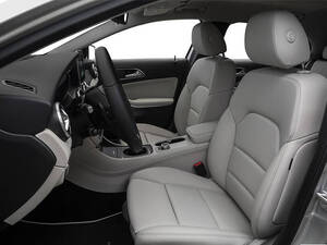 مرسيديس بنز GLA كلاس الداخلية 