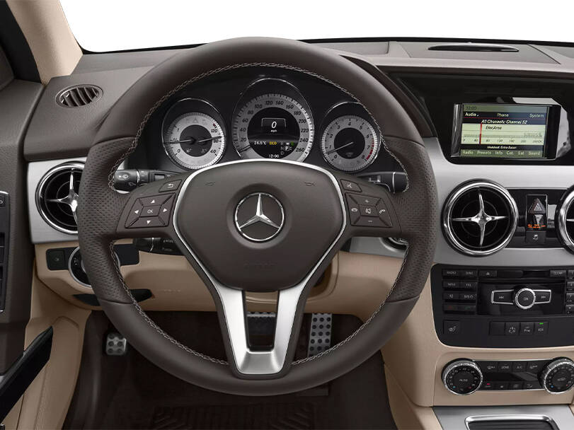 مرسيدس بنز جي إل كيه كلاس Interior 