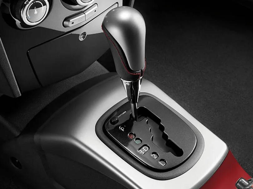 Bestune Oley Interior 