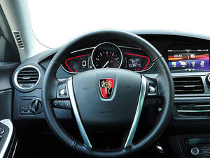 إم جي 550 الداخلية 