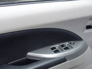 ميتسوبيشي جرانديس الداخلية 