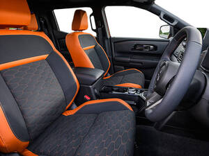 Mitsubishi L200 Interior 