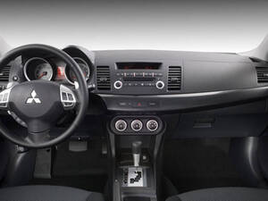 Mitsubishi Lancer Interior 