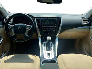 ميتسوبيشي مونتيرو سبورت الداخلية 