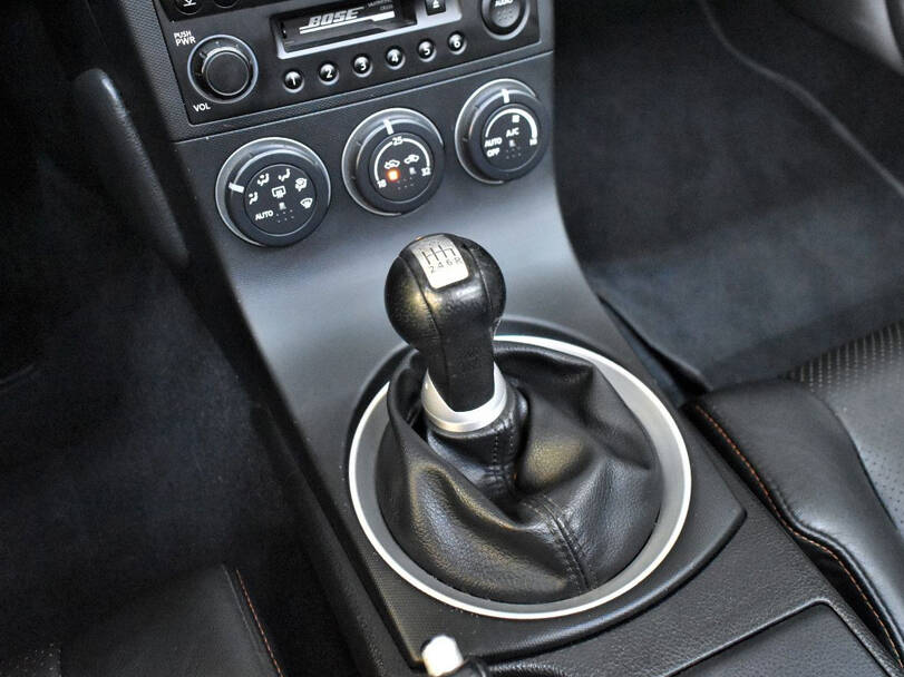 نيسان ٣٥٠ زد Interior 